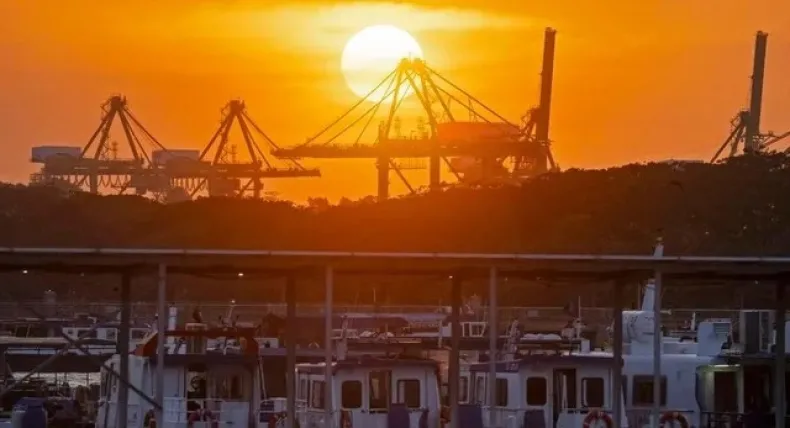 Irán volvió a cerrar el estrecho de Ormuz tras el ataque de Israel contra Hezbollah: “Cualquier barco será destruido”