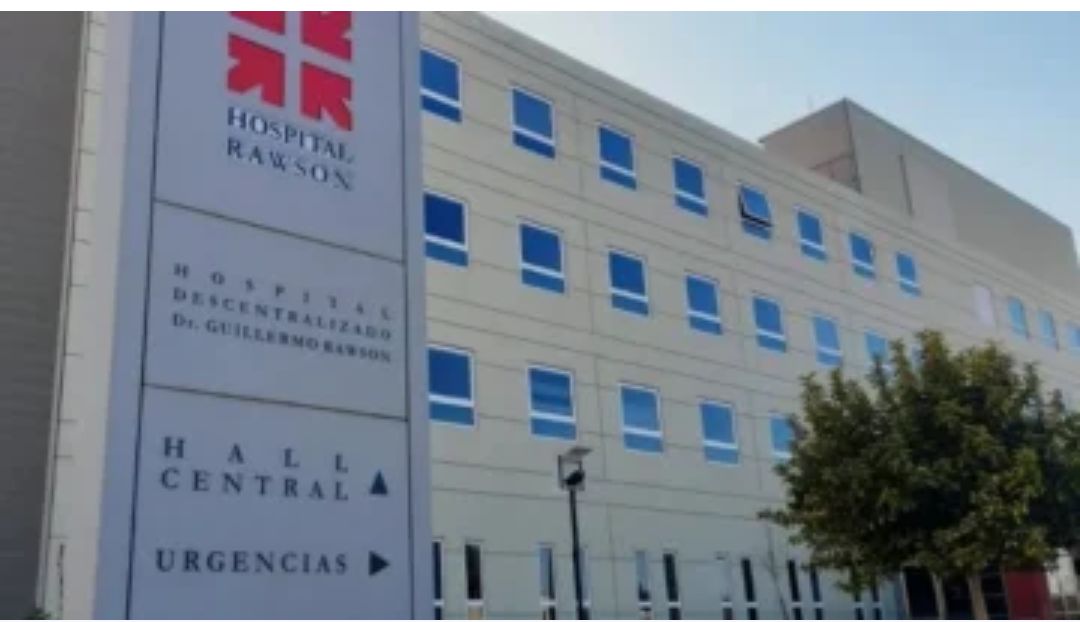 Murió un hombre tras caer de una escalera mientras reparaba un aire acondicionado